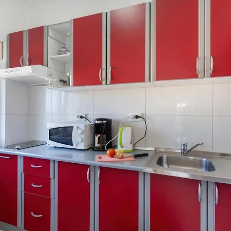 Cozy In Krk With Wifi Apartman Krk Town