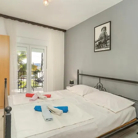 Apartman Cozy In Krk With Wifi