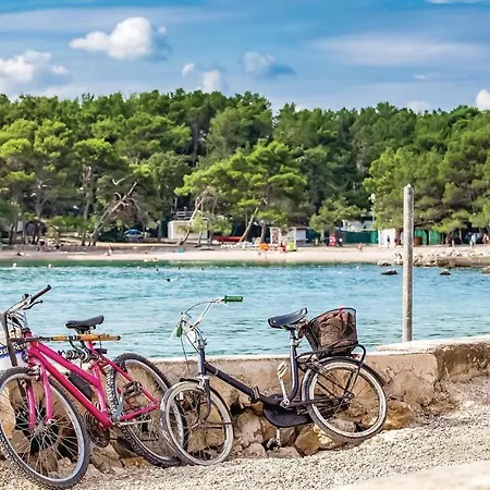 Cozy In Krk With Wifi Apartman *